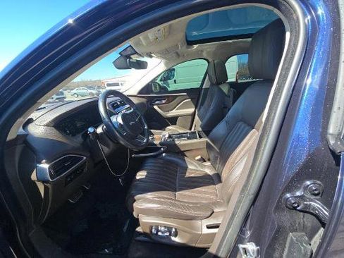 Used 2019 Jaguar F-PACE Portfolio image 3