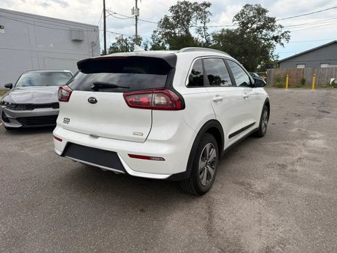 Used 2019 Kia Niro LX FWD image 5