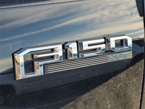 Used 2018 Ford F150 XLT w/ Equipment Group 302A Luxury image 8