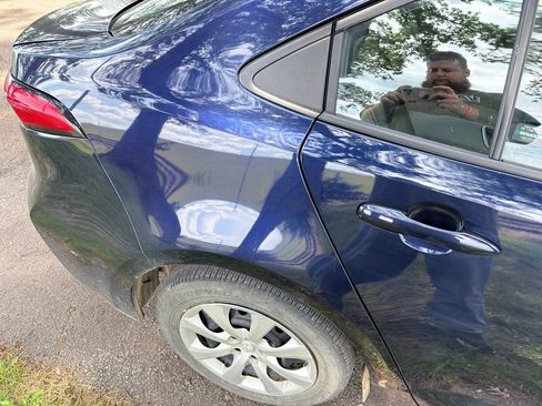 Used 2024 Toyota Corolla LE FWD image 9