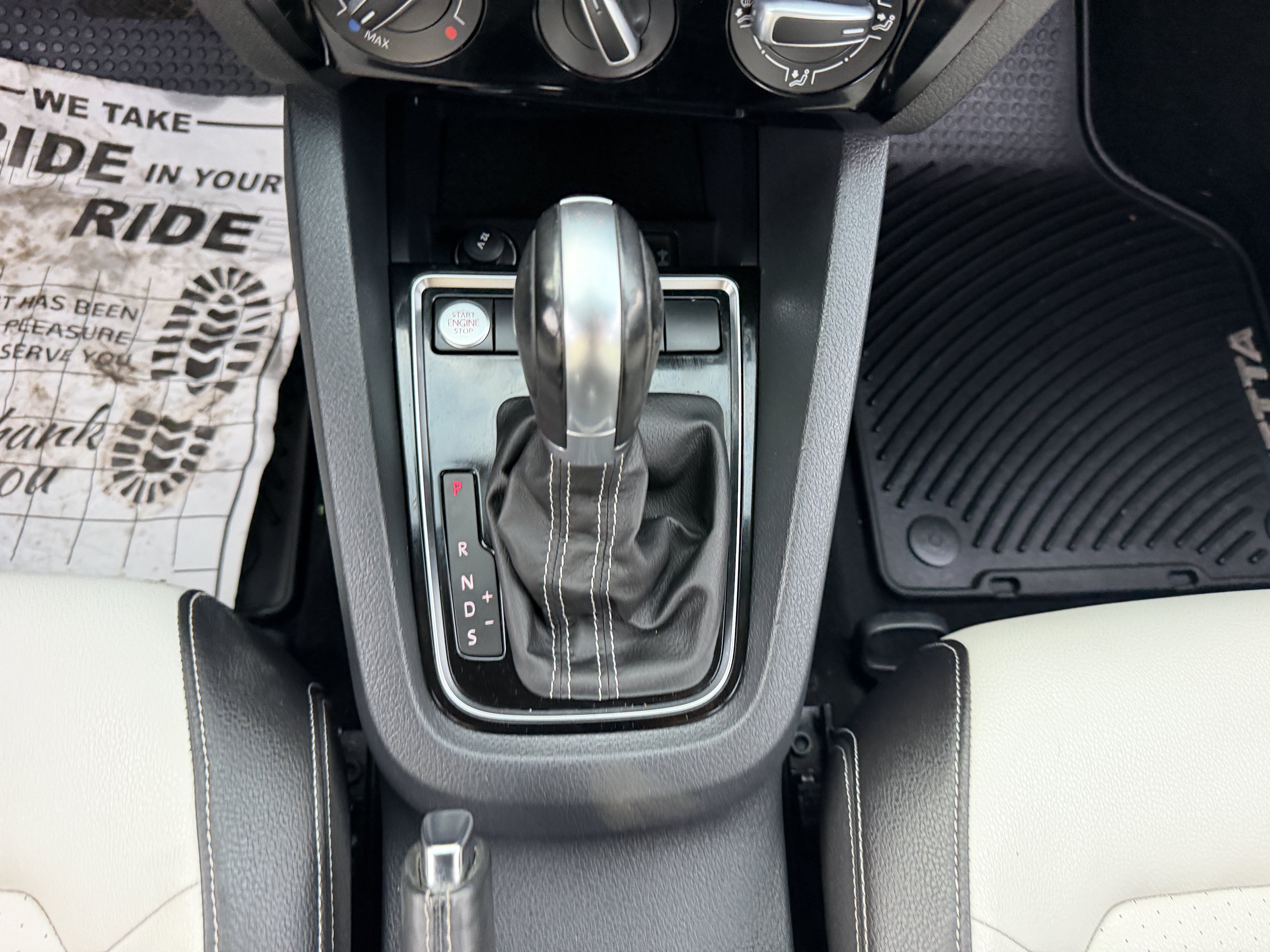 Used 2016 Volkswagen Jetta Sport FWD image 27