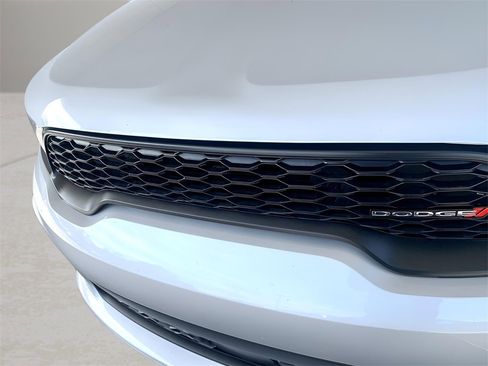 Used 2024 Dodge Durango GT image 2