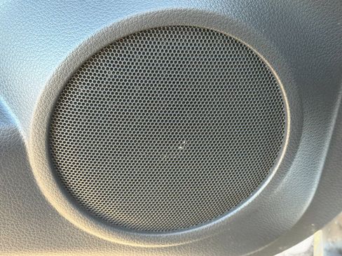 Used 2019 Nissan Rogue SL w/ Premium Package image 23