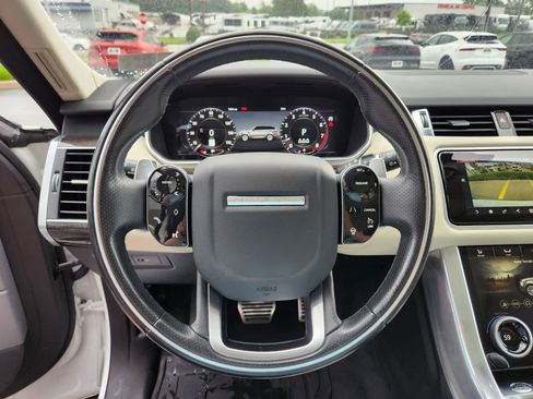 Used 2020 Land Rover Range Rover Sport HSE Dynamic image 18