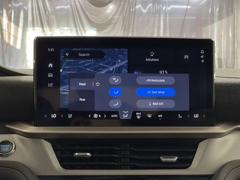 Used 2025 Ford Explorer Active w/ Active Comfort Package AWD/4WD image 21