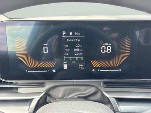 New 2026 Kia Carnival LX image 31