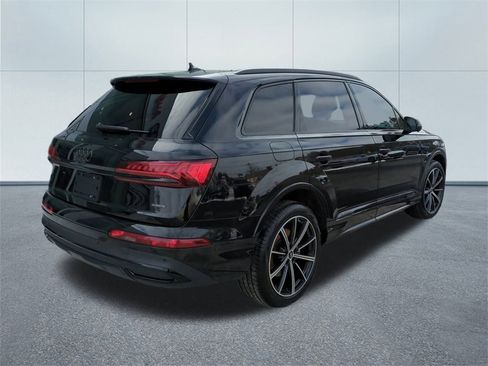 Used 2022 Audi Q7 3.0T Premium Plus image 3