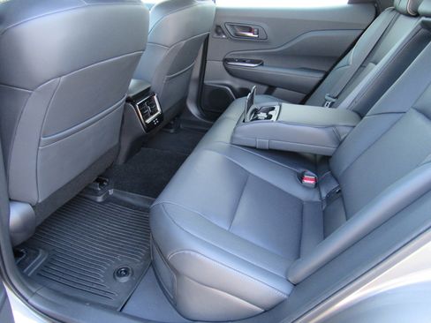 Used 2026 Toyota Crown Platinum image 44