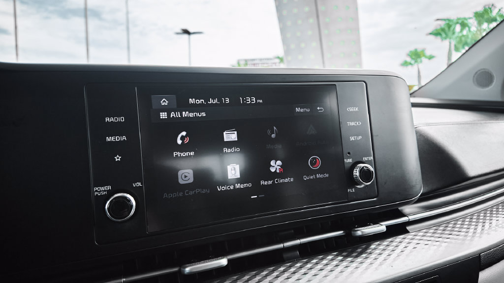 Used 2022 Kia Carnival LX FWD image 28