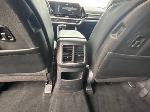 Certified 2023 Kia Sportage EX FWD image 19