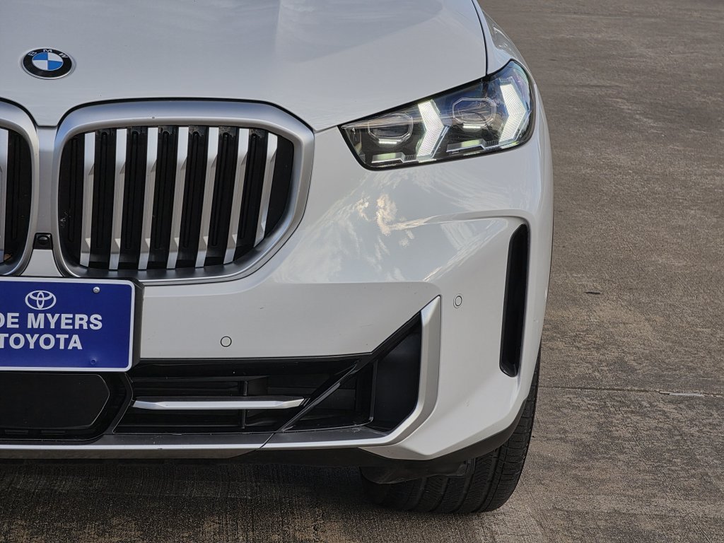 Used 2025 BMW X5 xDrive40i AWD/4WD image 4