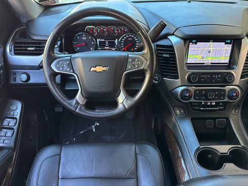 Used 2018 Chevrolet Tahoe LT image 17