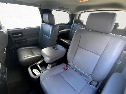 Used 2012 Toyota Sequoia Platinum image 20