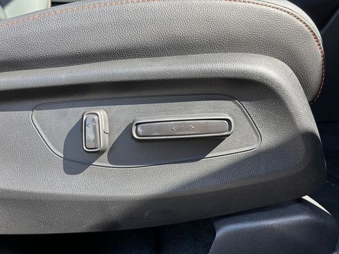 Certified 2025 Honda CR-V Sport Touring image 40