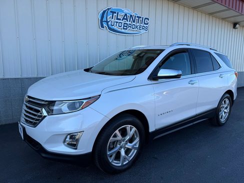 Used 2018 Chevrolet Equinox LT image 1