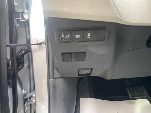 New 2026 Toyota Corolla Cross LE FWD image 18