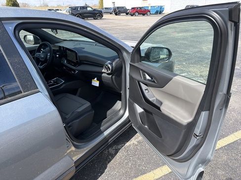 New 2026 Chevrolet Equinox LT image 29