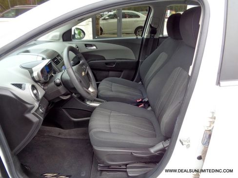 Used 2013 Chevrolet Sonic LT w/ Wheels and Fog Lamp Package FWD image 8