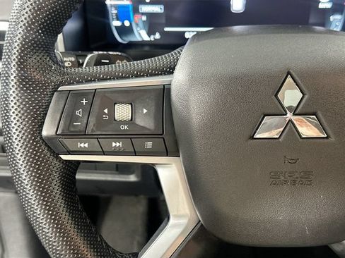 Used 2023 Mitsubishi Outlander SE AWD/4WD image 22