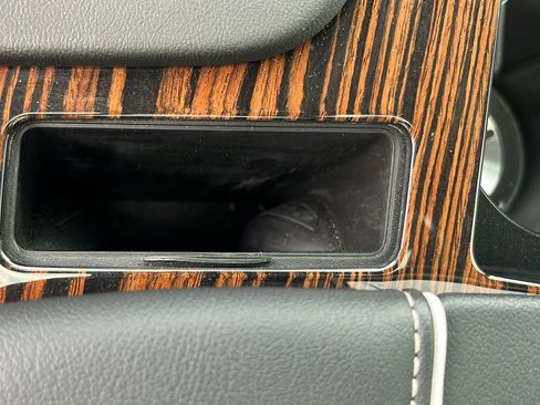 New 2024 Cadillac Escalade Premium Luxury image 36