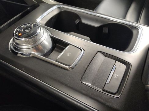 Used 2019 Ford Fusion SEL FWD image 26
