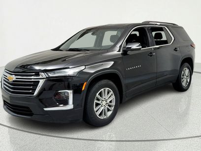 Used 2023 Chevrolet Traverse LT