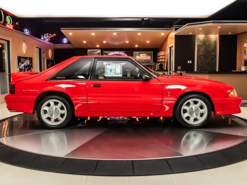 Used 1993 Ford Mustang Cobra RWD image 11