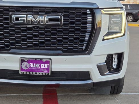 Used 2023 GMC Yukon Denali Ultimate image 6