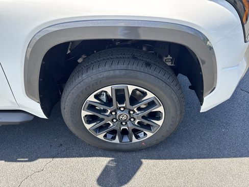 New 2026 Toyota Tundra Limited AWD/4WD image 10