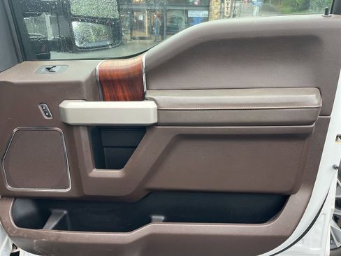 Used 2018 Ford F350 King Ranch w/ King Ranch Ultimate Package AWD/4WD image 35