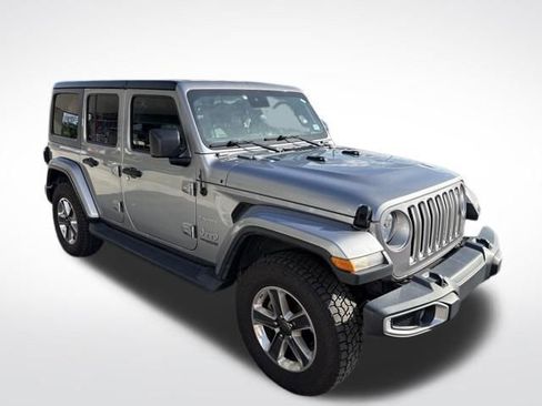 Used 2019 Jeep Wrangler Unlimited Sahara AWD/4WD image 7