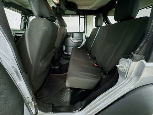 Used 2017 Jeep Wrangler Unlimited Sport image 22