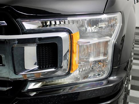 Used 2020 Ford F150 XLT image 3