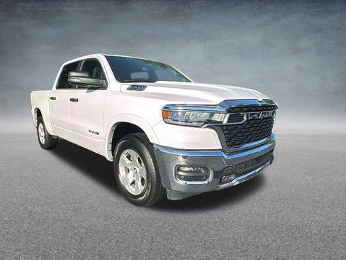 Used 2025 RAM 1500 Big Horn AWD/4WD image 2