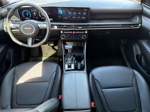 Used 2025 Hyundai Santa Cruz SEL image 10