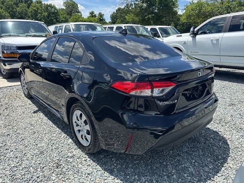 Used 2024 Toyota Corolla LE FWD image 4