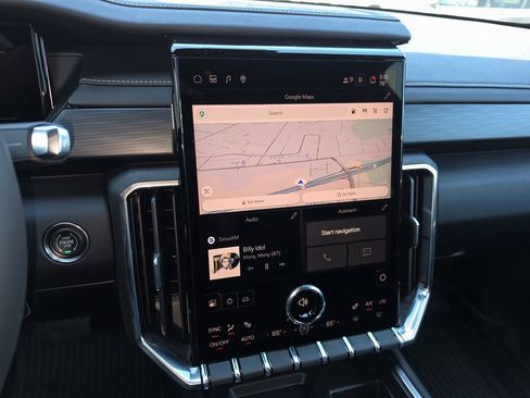 New 2026 GMC Acadia Elevation w/ Black Edition AWD/4WD image 17