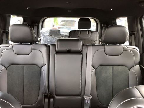 New 2026 Jeep Grand Cherokee L 4WD image 13