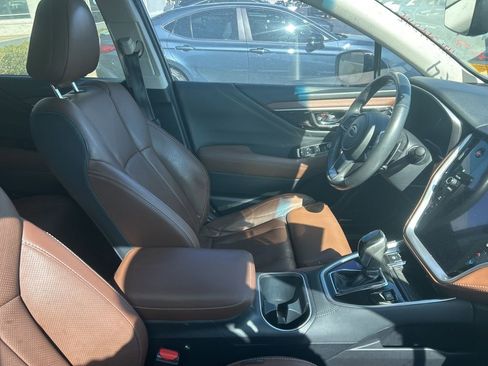 Used 2020 Subaru Outback Touring XT AWD/4WD image 4