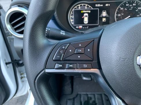 Used 2025 Nissan Versa SV w/ Trunk Package FWD image 24