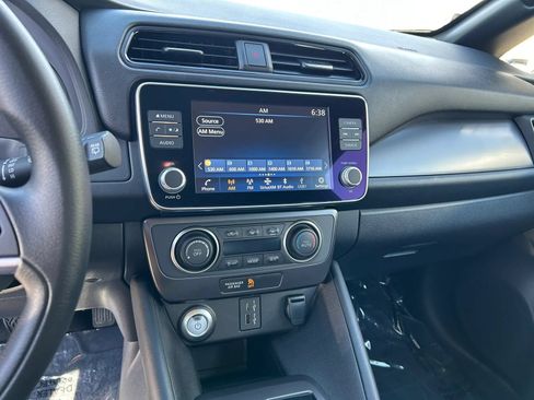 Used 2025 Nissan Leaf S FWD image 18