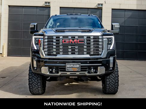 Used 2024 GMC Sierra 2500 Denali w/ Denali Reserve Package AWD/4WD image 4