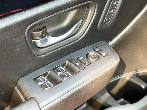 Used 2023 Honda Pilot TrailSport image 17