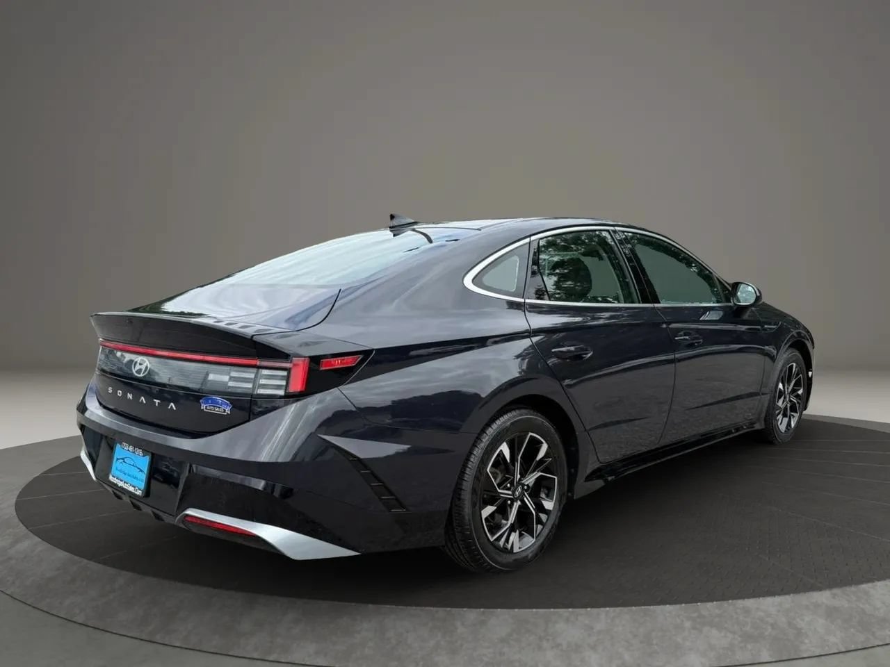 Used 2024 Hyundai Sonata SEL FWD image 4