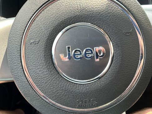 Used 2016 Jeep Compass 4WD image 21