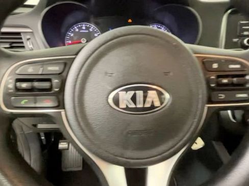 Used 2017 Kia Optima LX FWD image 21