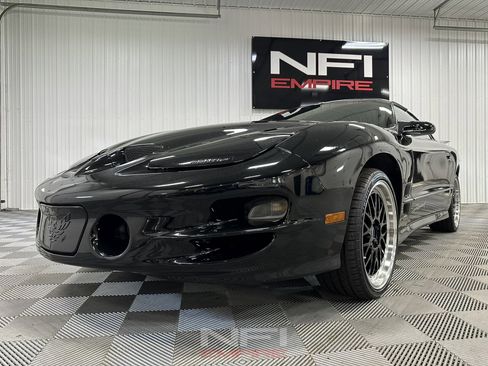 Used 1999 Pontiac Firebird Formula w/ SLP Firehawk Pkg image 13