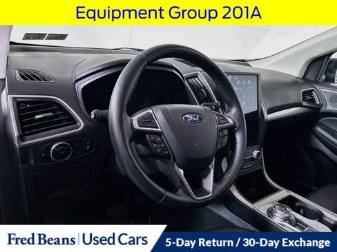 Certified 2024 Ford Edge SEL w/ Convenience Package AWD/4WD image 12