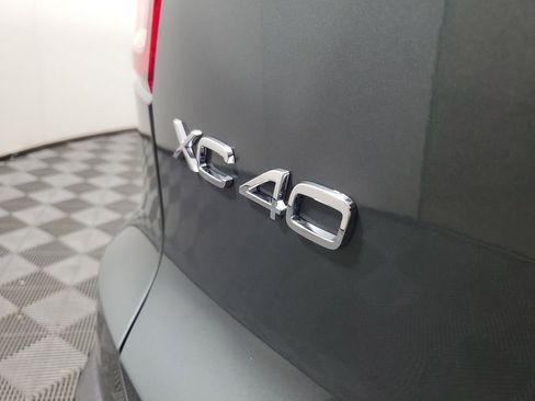 New 2026 Volvo XC40 B5 Core image 8