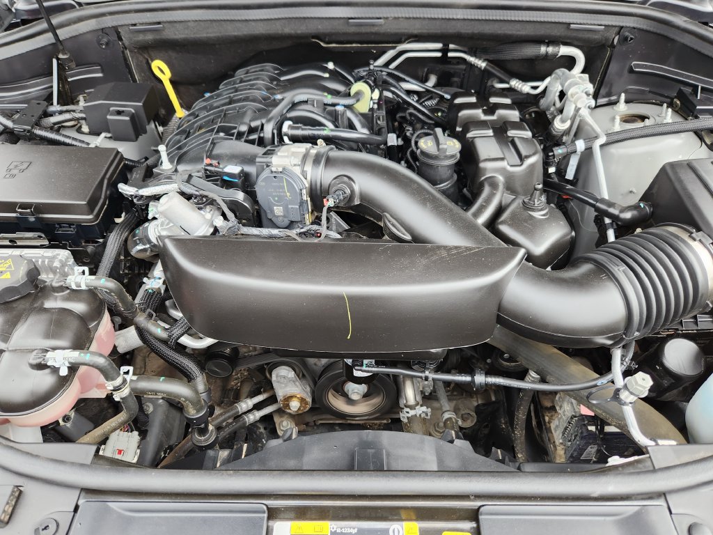 Used 2025 Dodge Durango GT AWD/4WD image 14